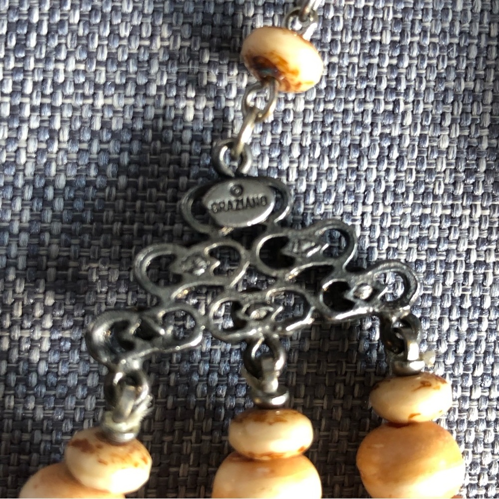 Gorgeous 3 strand turquoise nugget and natural stone beaded statement necklace. - Picture 7 of 7